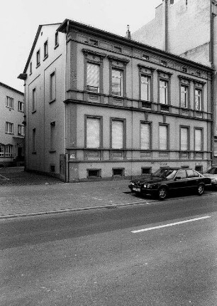 Offenbach, Rathenaustraße 38
