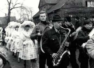 Fastnacht in Werben : Gesellschaftliche Volkskultur - Frühling. Ort: Wjerbno / Werben. Fastnacht (Zapust)
