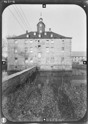 Dobitschen. Wasserschloss (Baubeginn 1696). Rückseite von Südost