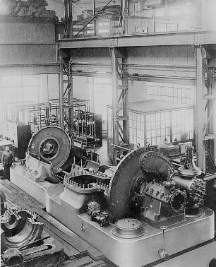 Dampfturbine mit abgehobenem Oberteil (Bergmann, Berlin) : Technikgeschichte | Maschinenbau | Kraftmaschinen | Dampfturbinen