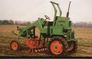 Fotografie: Gartenbautechnik-Freiland, Geräteträger