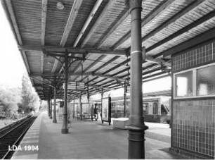 S-Bahnhof Zehlendorf mit nördlichem, südlichem Bahnsteig und Zugang; Berlin, Steglitz-Zehlendorf