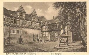 Ansichtskarte: Burg Falkenstein im Selketal. Der Burghof.