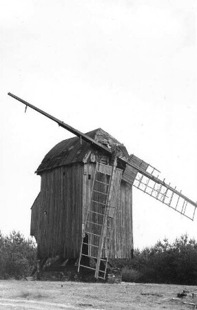 Baruth/Mark-Merzdorf. Bockmühle, ruinös