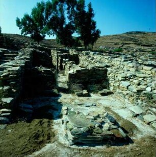 Kea, Agia Irini, Altarblock in der Tempelgasse
