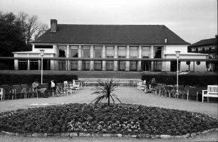 Bad Dürrheim: Neues Kurhaus, vom Kurpark aus