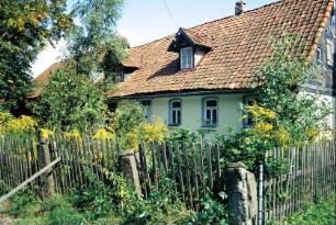 denkmalgeschütztes, sanierungsbedürftiges Bauernhaus