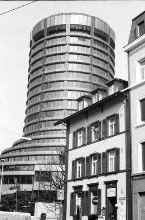 Basel: Turmhaus Bank für Internationalen Zahlungsausgleich