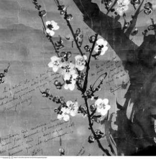 Kakemono mit blühendem Pflaumenzweig, Iris und Nelken
