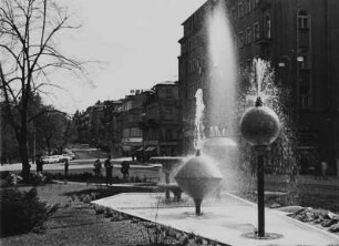 Promenade mit Brunnenanlage