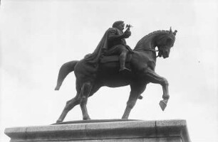 Ajaccio, Reiterstandbild Kaiser Napoleon I.