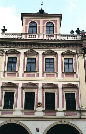 Haus Zum Roten Fuchs & Haus Zur den Goldenen Sicheln & Haus Zum Goldenen Wolf & Haus Nr. 480