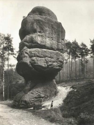 Zittauer Gebirge, Kelchstein : Zittauer Gebirge. Kelchstein, südlich von Oybin