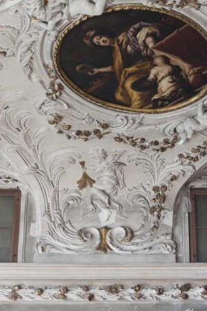 Putti — Putti als Allegorien der Jahreszeiten — Putto mit Ährenbündel als Allegorie des Sommers
