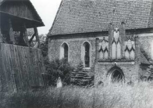 Kirche in Kolkwitz : Bauwesen - Kirchen. Ort: Gołkojce / Kolkwitz. Schulstraße, gotische Kirche in Ziegelbau mit Glockenturm