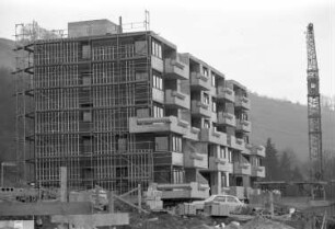 Richtfest für 24 Eigentumswohnungen und acht Winkelhäuser beim Bauprojekt "Wohnpark Grötzingen" der Eigentums-Wohnbau Gesellschaft EWG am Guggelensberg