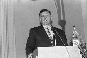 Freiburg im Breisgau: Ministerpräsident Erwin Teufel beim Regio-Wirtschaftsgespräch von IHK und Handwerkskammer