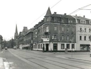 Dresden-Pieschen, Bürgerstraße 36/Ecke Oschatzer Straße. Wohnhaus mit Gaststätte "Pieschner Grilleck". Eckansicht