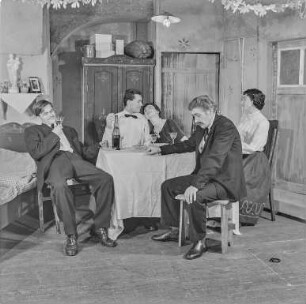 Sorbisches Volkstheater: Bauernliebe : Bautzen. Deutsch-Sorbisches Volkstheater. Szene aus einem Theaterstück