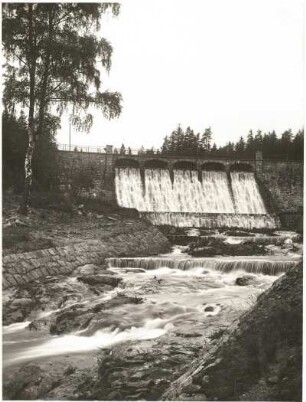 Krummhübel (heute Karpacz / Polen). Talsperre