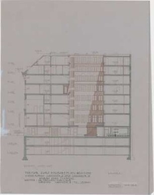 Schleich, Erwin; München, Ludwigstr. 6-10; Bürogebäude Hartlaub (ehem. Haslauer Block) - Einbau eines Theaters (Schnitt West Ost), Tektur zum Eingabeplan