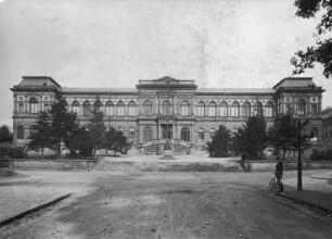 Ehemaliges Landesgewerbemuseum & Pfalzgalerie