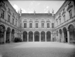 Stadtresidenz — Italienischer Bau (Westflügel)