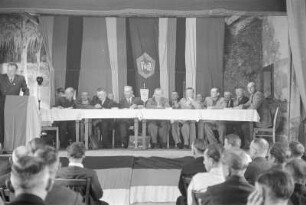 Kreiskonferenz der Vereinigung der gegenseitigen Bauernhilfe (VdgB) in Malschwitz : Wokrjesna konferenca Zjednoćenstwa wzajomneje burskeje pomocy (VdgB) w Malešecach : Malschwitz / Malešecy