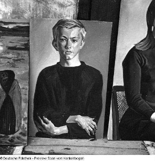 Porträt - Verschiedenes (Kurt Querner beim Malen im Atelier, Bilder Querners)
