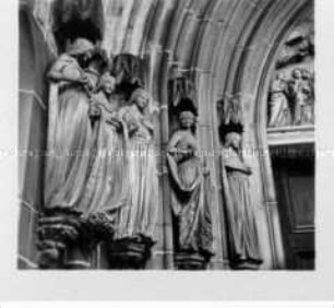 Magdeburg, Figuren am Paradiesportal des Domes