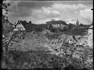 Külsheim Ortsansicht, im Hintergrund Schloss-Burg Külsheim