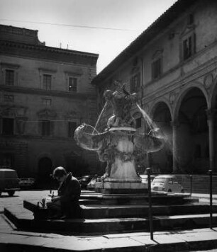 Brunnen mit phantastischen Meerungeheuern : Brunnen mit phantastischen Meerungeheuern. Bronze (1629; P. Tacca). Florenz, Piazza della Santissima Annunziata