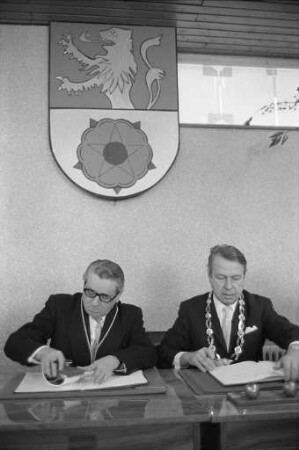 Ratifizierung des Vertrags über die Eingemeindung der Gemeinde Hohenwettersbach nach Karlsruhe mit Wirkung vom 1. Januar 1972