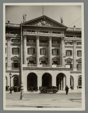 Barcelona. Gebäude der Hafenverwaltung : Spanien. Barcelona. Gebäude der Hafenverwaltung
