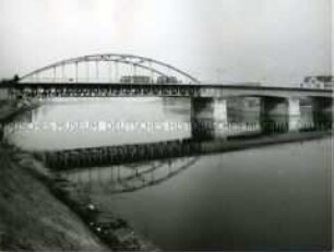 Die Oderbrücke zwischen in Frankfurt und Slubice