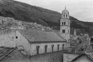 Kirchturm : Kirchturm des Franziskanerklosters in Dubrovnik.