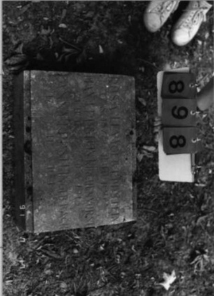 Grabstein 898 [Hahn S. 63 Grab-Nr. 1176/77]