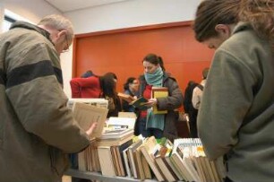 Verkauf von Monographien, die durch Neuauflagen ersetzt wurden, Einzelheften von Zeitschriften und Schallplatten