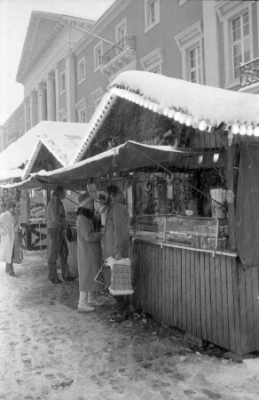 10. Karlsruher Weihnachtsmarkt (Christkindlesmarkt) auf dem Marktplatz