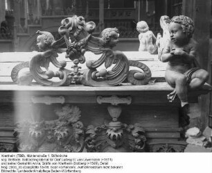 Stiftskirche; sog. Bettlade, Baldachingrabmal für Graf Ludwig III. von Löwenstein (+1611) und seiner Gemahlin Anna, Gräfin von Wertheim-Stolberg (+1599), Detail