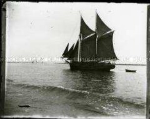 Beladenes Segelboot