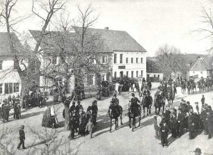 Osterreiter in Radibor : Gesellschaftliche Volkskultur - Frühling. Ort: Radwor / Radibor. Osterreiter.
