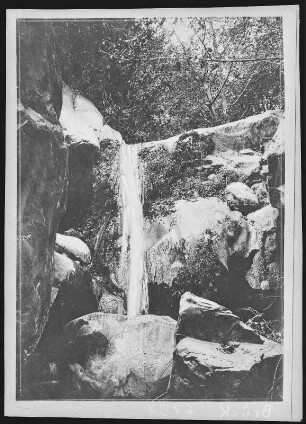 Santa Barbara. Waterfall in "San Ysidro" Canyon near Santa Barbara