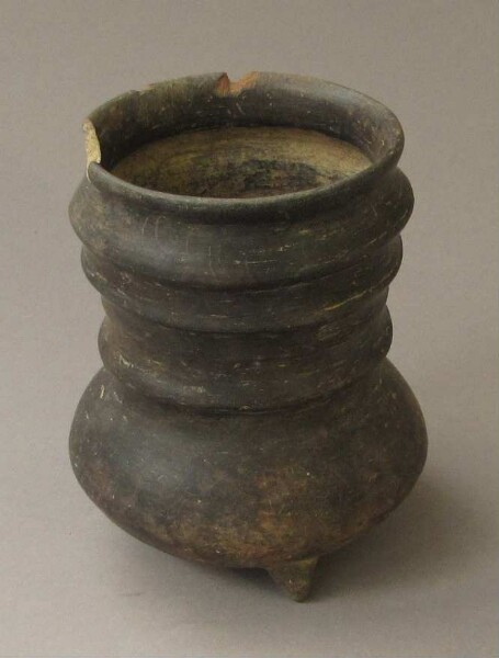 Clay vessel