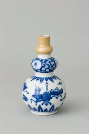 Dreifach gebauchte Kürbisvase (huluping 葫芦瓶)