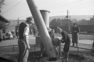 Beginn der Bauarbeiten zur Erweiterung der Albtalbahn von der Battstraße nach Ettlingen.