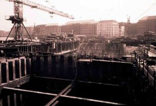 Hamburg: Baugrube am Alstersteg