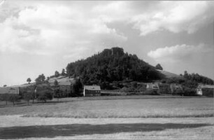 Schöna (Reinhardtsdorf-Schöna). Ortsteilansicht mit Kaiserkrone von Süden