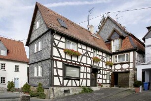 Wohnhaus; Kronberg, Talstraße 28
