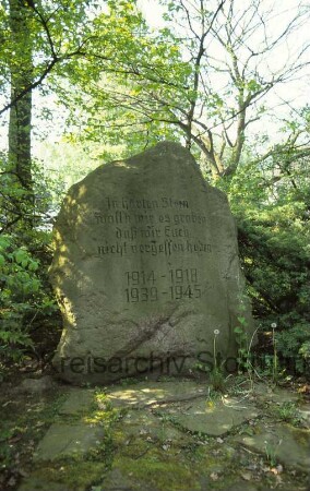 Willinghusen: Ehrenmal 1914-18 und 1939-45